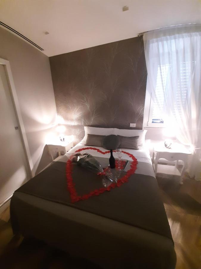 רומא B&B Palazzo Fracassini מראה חיצוני תמונה